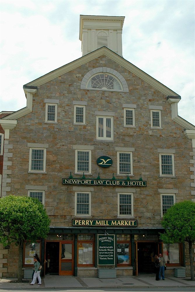 Newport Bay Club And Hotel Exterior photo